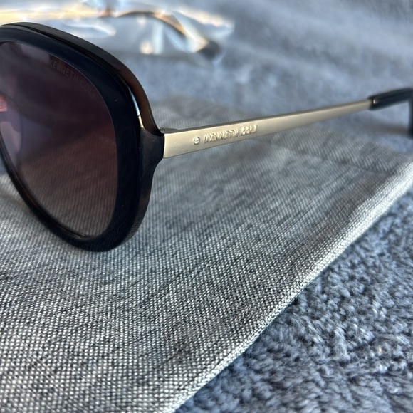 Kenneth Cole 56mm Cat Eye Sunglasses in Black/Gold/Gradient Brown NWT - Picture 5 of 7